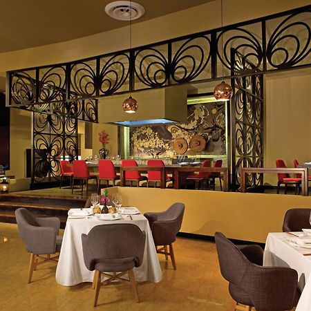 Breathless Punta Cana Resort & Spa (Adults Only) Exterior foto The restaurant at the hotel
