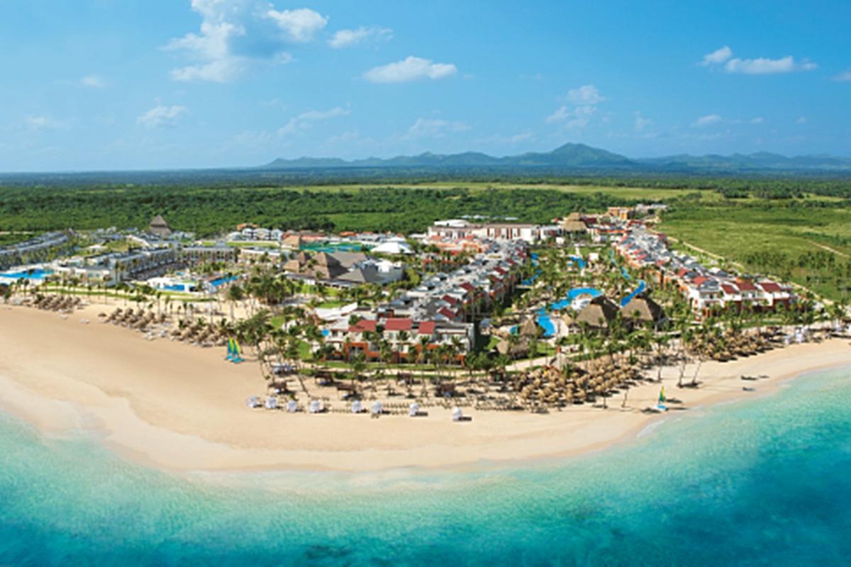 Breathless Punta Cana Resort & Spa (Adults Only) Exterior foto Aerial view of the resort