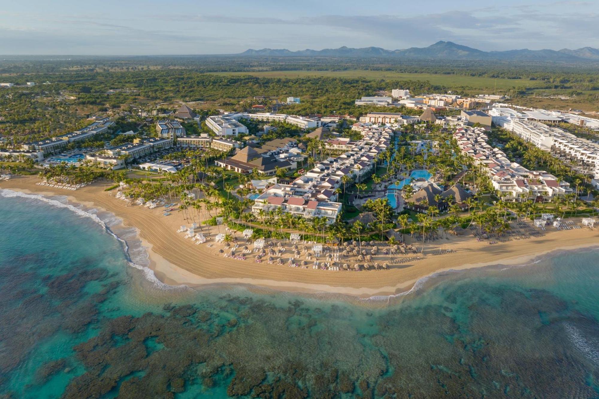 Breathless Punta Cana Resort & Spa (Adults Only) Exterior foto Aerial view of Punta Cana