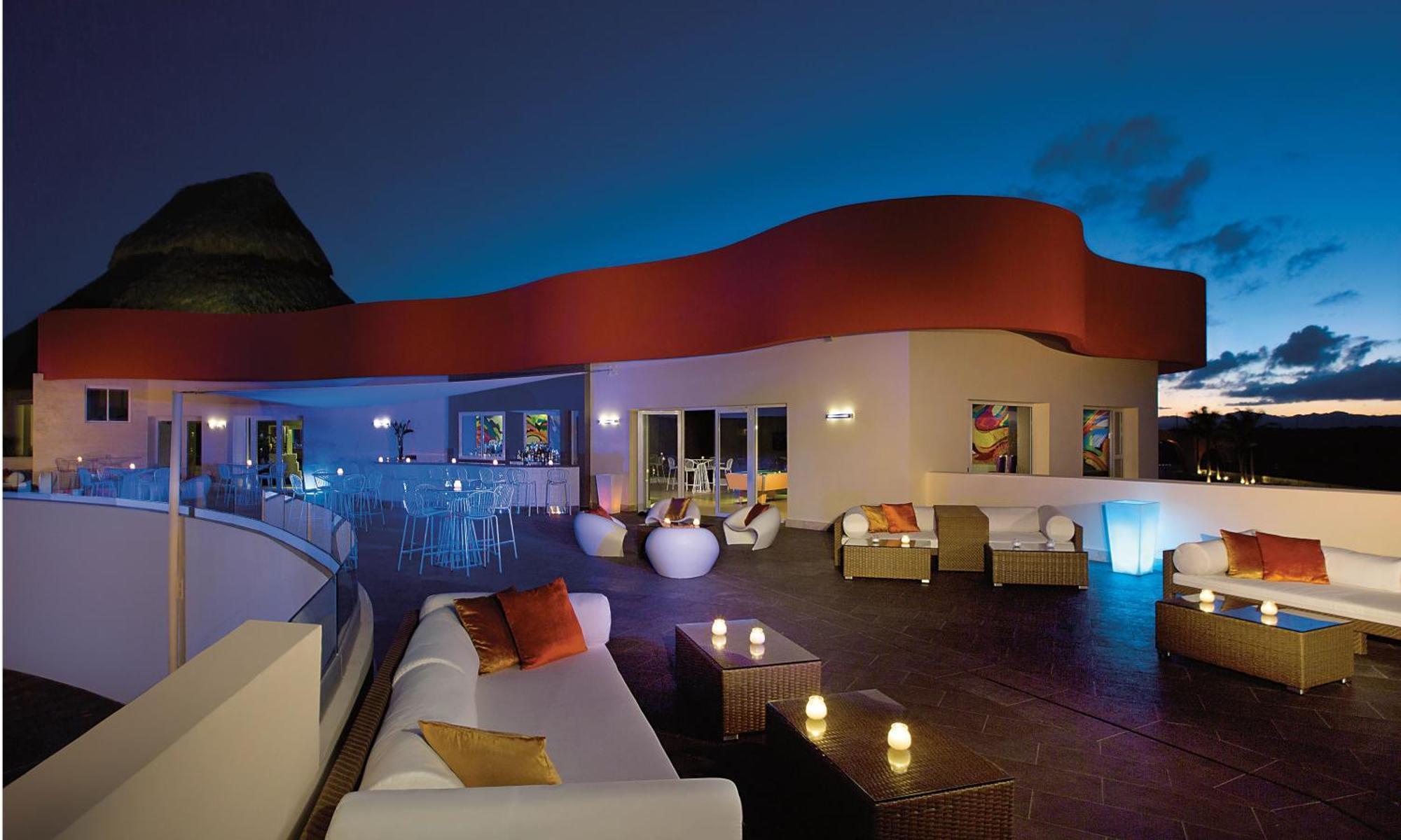 Breathless Punta Cana Resort & Spa (Adults Only) Exterior foto Rooftop bar at the Hard Rock Hotel